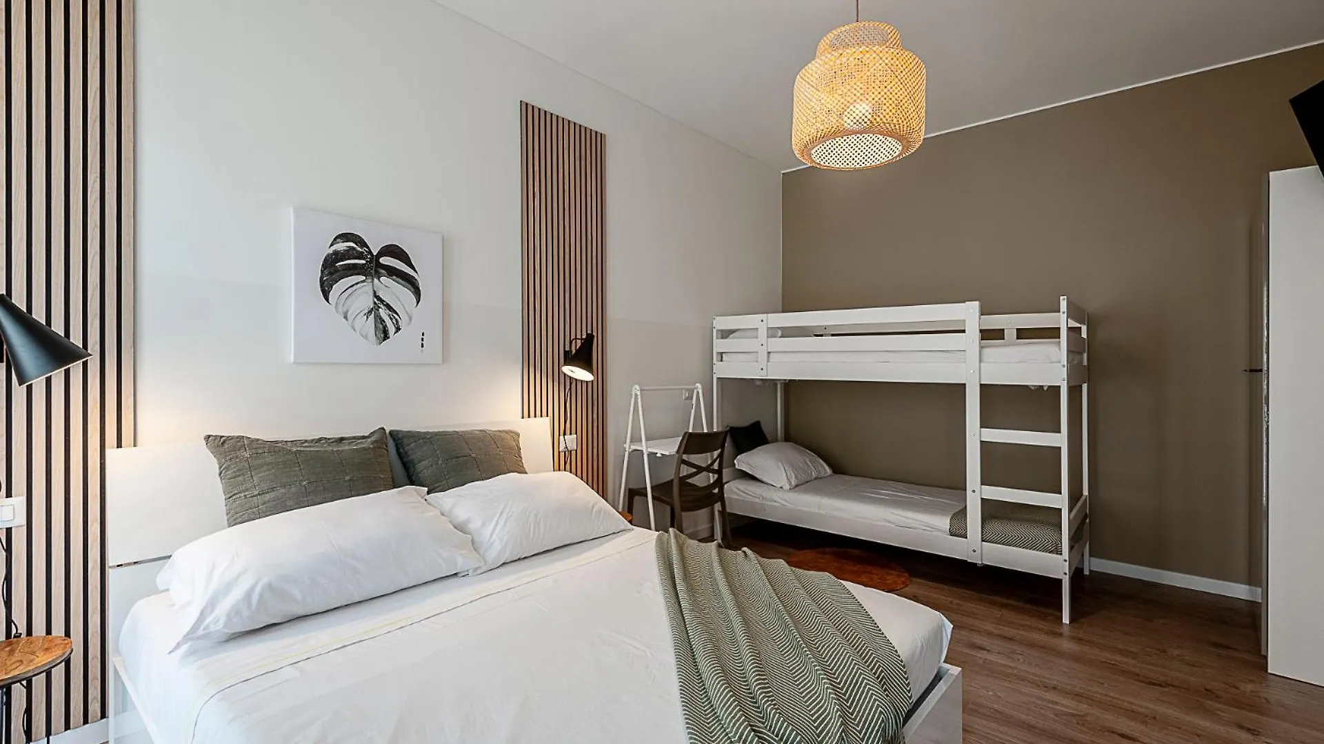 Stayeasy Sauli1 - 2 Bedrooms, 2 Baths Next To Pasteur Metro Milan 0*,  Italy